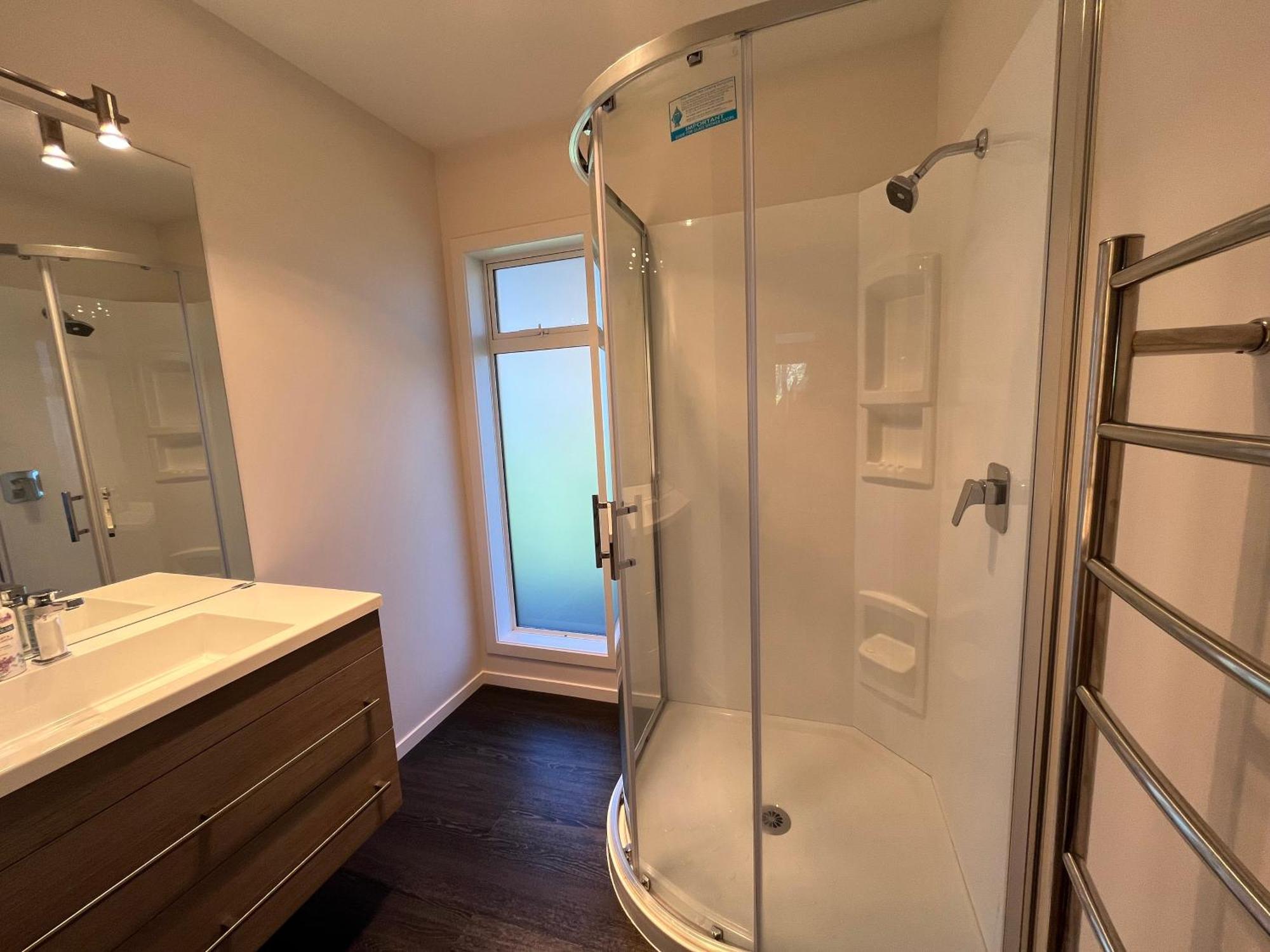 Kinloch Large And Luxurious At The Lake מראה חיצוני תמונה