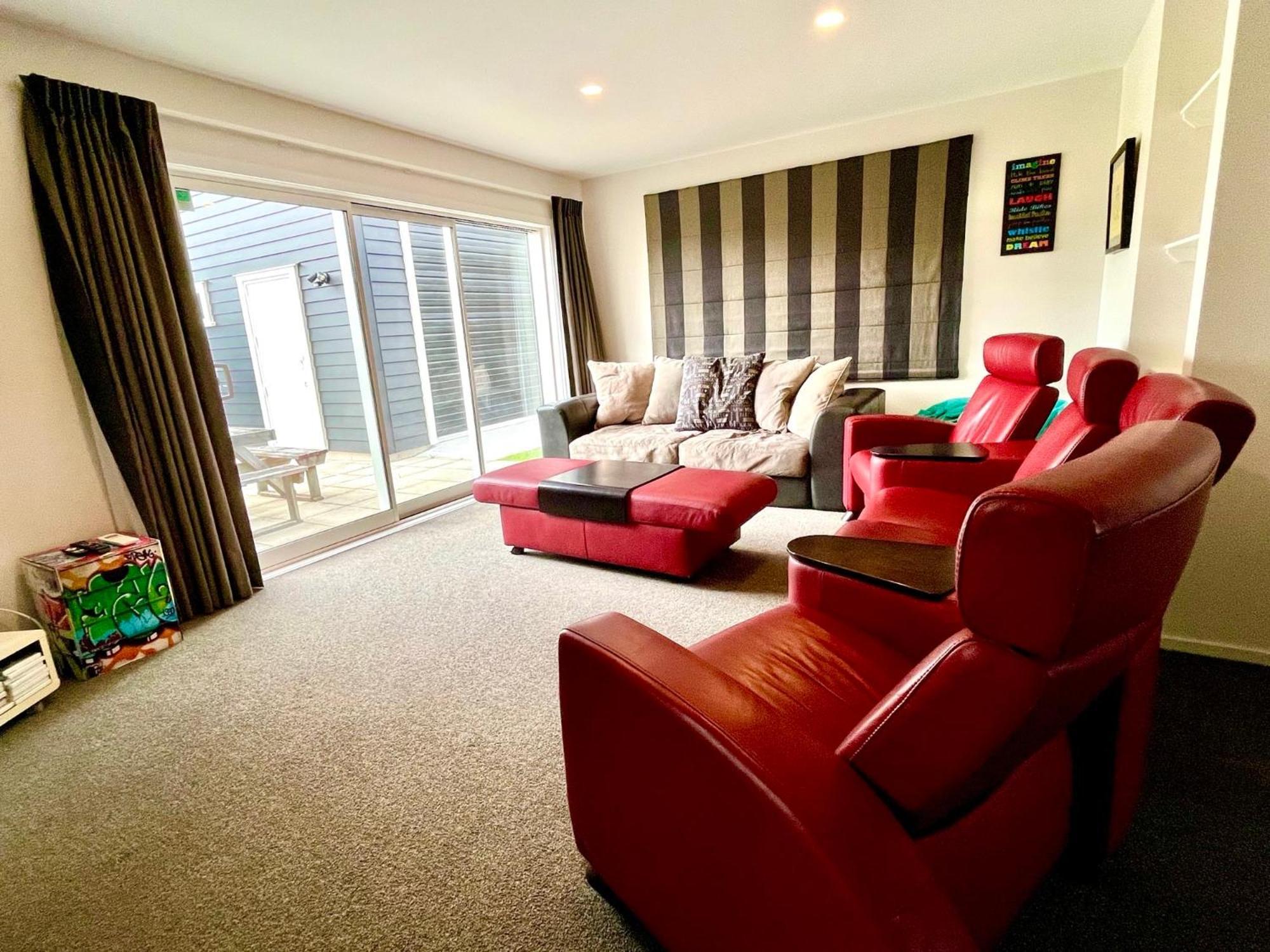 Kinloch Large And Luxurious At The Lake מראה חיצוני תמונה